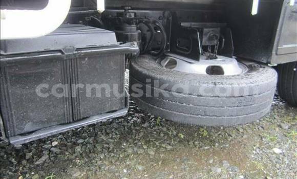 Buy Used Toyota Dyna White Truck in Beitbridge in Matabeleland South Buy Used Toyota Dyna White Truck in Beitbridge in Matabeleland South