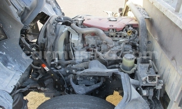 Nunua Ilio tumika Toyota Dyna Fedha Lori ndani ya Beitbridge nchini Matabeleland Kusini Nunua Ilio tumika Toyota Dyna Fedha Lori ndani ya Beitbridge nchini Matabeleland Kusini