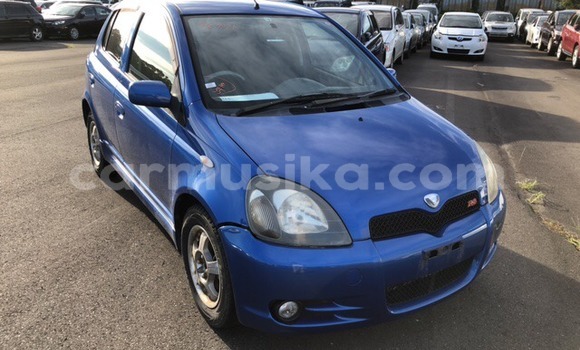 Nunua Ilio tumika Toyota Vitz Bluu Gari ndani ya Beitbridge nchini Matabeleland Kusini