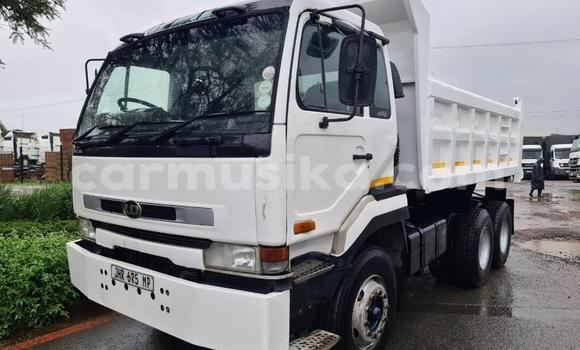 Acheter Occasion Utilitaire Nissan UD Blanc à Beitbridge, Matabeleland South Acheter Occasion Utilitaire Nissan UD Blanc à Beitbridge, Matabeleland South