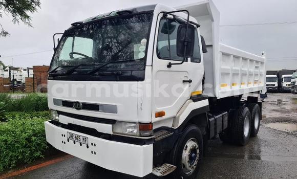 Acheter Occasion Utilitaire Nissan UD Blanc à Beitbridge, Matabeleland South Acheter Occasion Utilitaire Nissan UD Blanc à Beitbridge, Matabeleland South