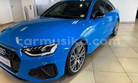 Nunua Ilio tumika Audi A4 Bluu Gari ndani ya Beitbridge nchini Matabeleland Kusini