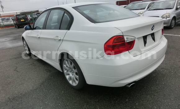 Acheter Occasion Voiture BMW 3–Series Blanc à Beitbridge, Matabeleland South Acheter Occasion Voiture BMW 3–Series Blanc à Beitbridge, Matabeleland South