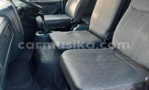 Nunua Ilio tumika Nissan UD Nyeupe Lori ndani ya Beitbridge nchini Matabeleland Kusini Nunua Ilio tumika Nissan UD Nyeupe Lori ndani ya Beitbridge nchini Matabeleland Kusini