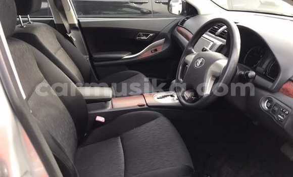 Acheter Occasion Voiture Toyota Allion Gris à Beitbridge, Matabeleland South Acheter Occasion Voiture Toyota Allion Gris à Beitbridge, Matabeleland South