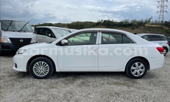 Acheter Occasion Voiture Toyota Allion Blanc à Beitbridge, Matabeleland South Acheter Occasion Voiture Toyota Allion Blanc à Beitbridge, Matabeleland South