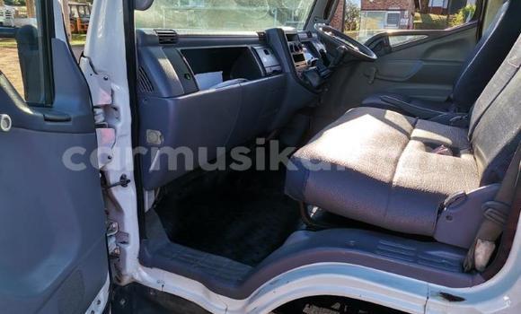 Buy Used Mitsubishi Canter White Truck in Beitbridge in Matabeleland South Buy Used Mitsubishi Canter White Truck in Beitbridge in Matabeleland South