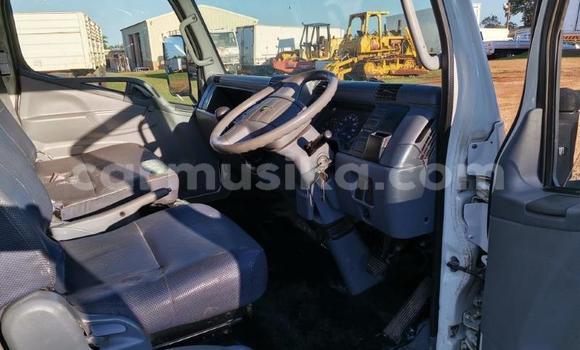 Buy Used Mitsubishi Canter White Truck in Beitbridge in Matabeleland South Buy Used Mitsubishi Canter White Truck in Beitbridge in Matabeleland South