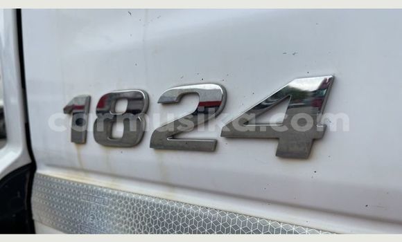 Buy Used Mercedes‒Benz Truck Other Truck in Beitbridge in Matabeleland South Buy Used Mercedes‒Benz Truck Other Truck in Beitbridge in Matabeleland South