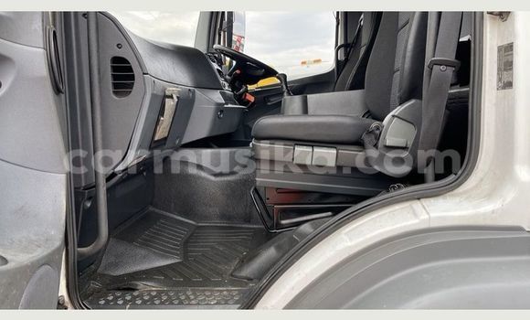 Buy Used Mercedes‒Benz Truck Other Truck in Beitbridge in Matabeleland South Buy Used Mercedes‒Benz Truck Other Truck in Beitbridge in Matabeleland South