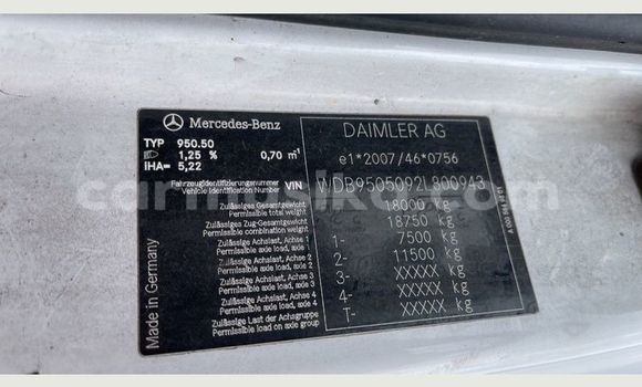 Buy Used Mercedes‒Benz Truck Other Truck in Beitbridge in Matabeleland South Buy Used Mercedes‒Benz Truck Other Truck in Beitbridge in Matabeleland South