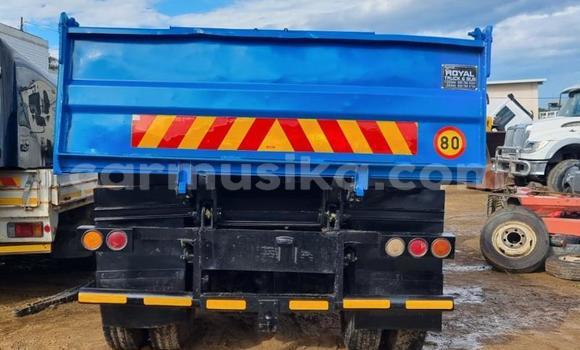 Acheter Occasion Utilitaire Nissan UD Autre à Beitbridge, Matabeleland South Acheter Occasion Utilitaire Nissan UD Autre à Beitbridge, Matabeleland South