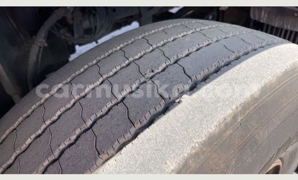 Buy Used Mercedes‒Benz Truck White Truck in Beitbridge in Matabeleland South Buy Used Mercedes‒Benz Truck White Truck in Beitbridge in Matabeleland South