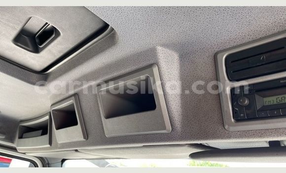 Buy Used Mercedes‒Benz Truck White Truck in Beitbridge in Matabeleland South Buy Used Mercedes‒Benz Truck White Truck in Beitbridge in Matabeleland South