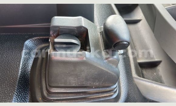 Buy Used Mercedes‒Benz Truck White Truck in Beitbridge in Matabeleland South Buy Used Mercedes‒Benz Truck White Truck in Beitbridge in Matabeleland South