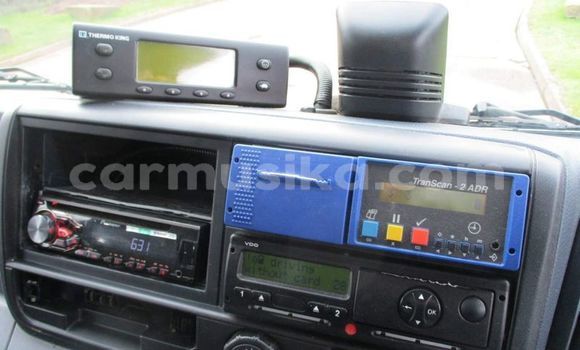 Acheter Occasion Utilitaire Mitsubishi Canter Blanc à Beitbridge, Matabeleland South Acheter Occasion Utilitaire Mitsubishi Canter Blanc à Beitbridge, Matabeleland South