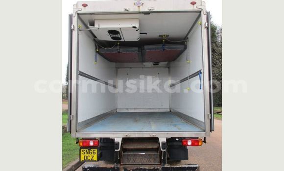 Acheter Occasion Utilitaire Mitsubishi Canter Blanc à Beitbridge, Matabeleland South Acheter Occasion Utilitaire Mitsubishi Canter Blanc à Beitbridge, Matabeleland South