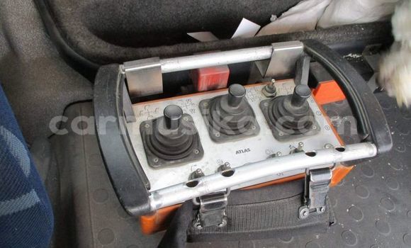 Acheter Occasion Utilitaire Iveco Cargo Autre à Beitbridge, Matabeleland South Acheter Occasion Utilitaire Iveco Cargo Autre à Beitbridge, Matabeleland South