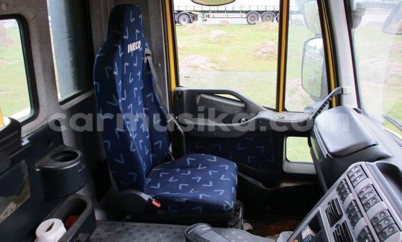 Acheter Occasion Utilitaire Iveco Cargo Autre à Beitbridge, Matabeleland South Acheter Occasion Utilitaire Iveco Cargo Autre à Beitbridge, Matabeleland South