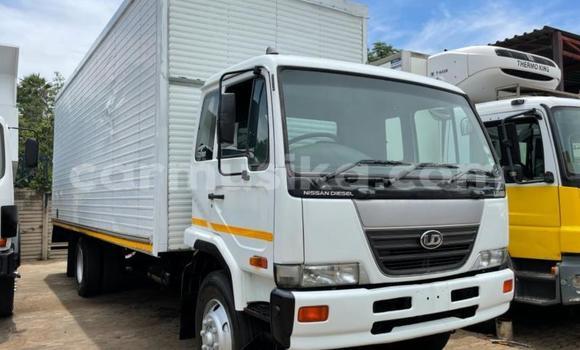 Nunua Ilio tumika Nissan UD Nyingine Lori ndani ya Beitbridge nchini Matabeleland Kusini