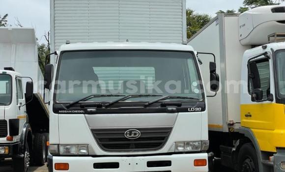 Acheter Occasion Utilitaire Nissan UD Autre à Beitbridge, Matabeleland South Acheter Occasion Utilitaire Nissan UD Autre à Beitbridge, Matabeleland South