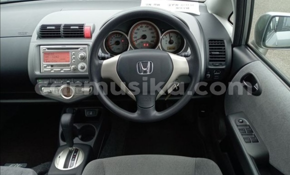 Acheter Occasion Voiture Honda Fit Gris à Beitbridge, Matabeleland South Acheter Occasion Voiture Honda Fit Gris à Beitbridge, Matabeleland South