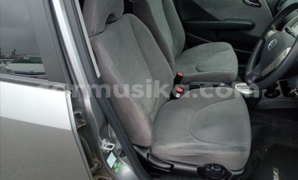 Acheter Occasion Voiture Honda Fit Gris à Beitbridge, Matabeleland South Acheter Occasion Voiture Honda Fit Gris à Beitbridge, Matabeleland South