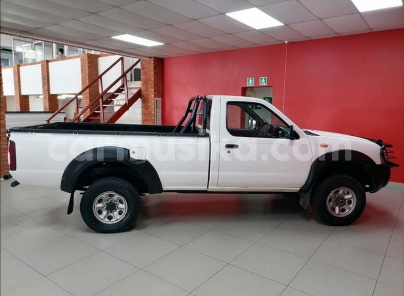 Big with watermark nissan hardbody matabeleland south beitbridge 30059