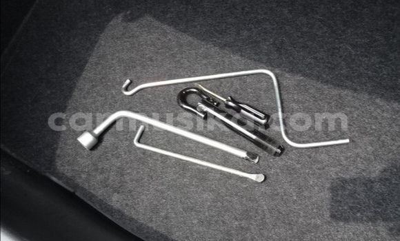 Tenga Tsaru Toyota Belta Sirivha Mota in Beitbridge in Matabeleland South Tenga Tsaru Toyota Belta Sirivha Mota in Beitbridge in Matabeleland South