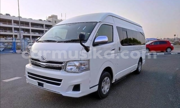 Nunua Ilio tumika Toyota Hiace Nyeupe Gari ndani ya Beitbridge nchini Matabeleland Kusini