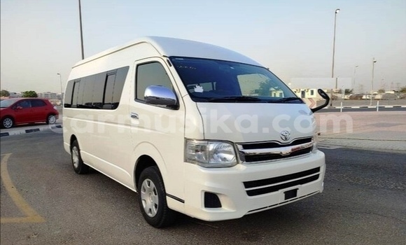 Acheter Occasion Voiture Toyota Hiace Blanc à Beitbridge, Matabeleland South Acheter Occasion Voiture Toyota Hiace Blanc à Beitbridge, Matabeleland South