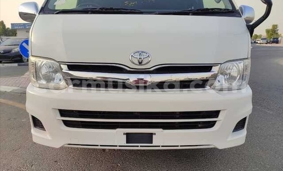 Acheter Occasion Voiture Toyota Hiace Blanc à Beitbridge, Matabeleland South Acheter Occasion Voiture Toyota Hiace Blanc à Beitbridge, Matabeleland South