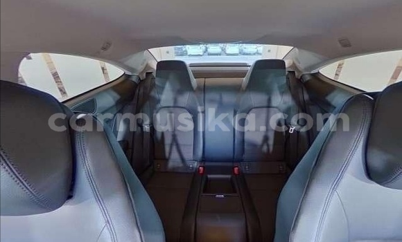 Tenga Tsaru Mercedes-Benz C-Classe Tsvuku Mota in Beitbridge in Matabeleland South Tenga Tsaru Mercedes-Benz C-Classe Tsvuku Mota in Beitbridge in Matabeleland South