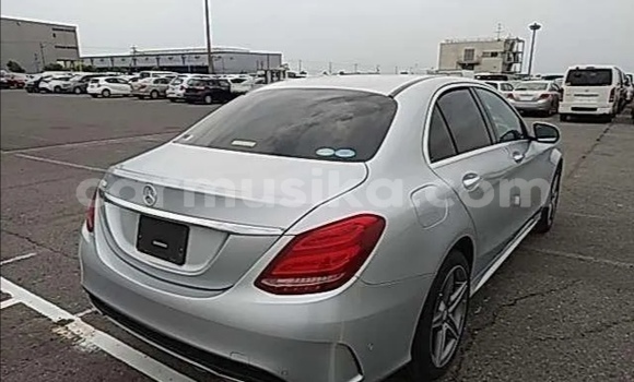 Acheter Occasion Voiture Mercedes-Benz C-Classe Gris à Beitbridge, Matabeleland South Acheter Occasion Voiture Mercedes-Benz C-Classe Gris à Beitbridge, Matabeleland South