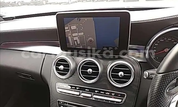 Acheter Occasion Voiture Mercedes-Benz C-Classe Gris à Beitbridge, Matabeleland South Acheter Occasion Voiture Mercedes-Benz C-Classe Gris à Beitbridge, Matabeleland South