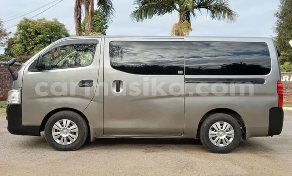 Tenga Itsva Nissan NV350 Caravan Sirivha Mota in Harare in Harare Tenga Itsva Nissan NV350 Caravan Sirivha Mota in Harare in Harare