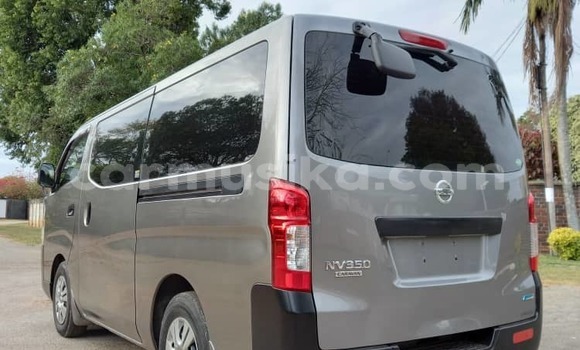 Tenga Itsva Nissan NV350 Caravan Sirivha Mota in Harare in Harare Tenga Itsva Nissan NV350 Caravan Sirivha Mota in Harare in Harare