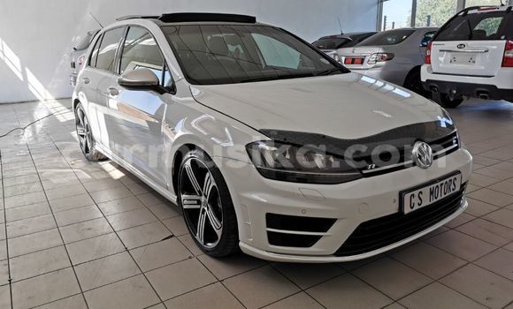 Tenga Tsaru Volkswagen Golf R Chena Mota in Beitbridge in Matabeleland South