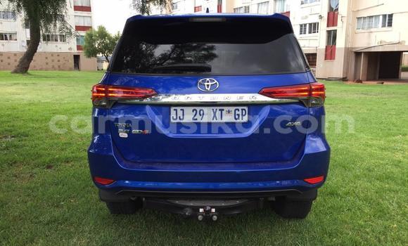 Tenga Tsaru Toyota Fortuner Bhuruu Mota in Beitbridge in Matabeleland South Tenga Tsaru Toyota Fortuner Bhuruu Mota in Beitbridge in Matabeleland South