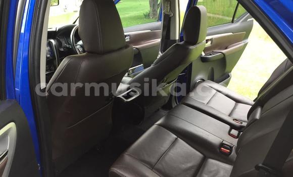 Acheter Occasion Voiture Toyota Fortuner Bleu à Beitbridge, Matabeleland South Acheter Occasion Voiture Toyota Fortuner Bleu à Beitbridge, Matabeleland South