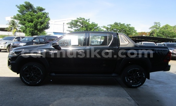 Acheter Occasion Voiture Toyota Hilux Noir à Beitbridge, Matabeleland South Acheter Occasion Voiture Toyota Hilux Noir à Beitbridge, Matabeleland South