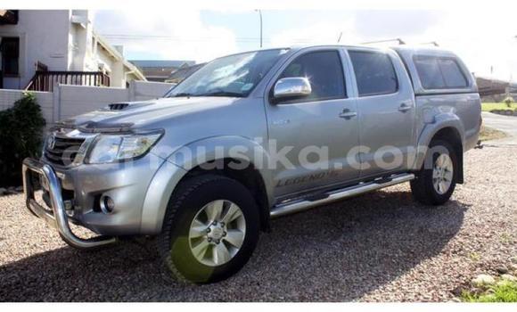 Acheter Occasion Voiture Toyota Hilux Gris à Beitbridge, Matabeleland South Acheter Occasion Voiture Toyota Hilux Gris à Beitbridge, Matabeleland South