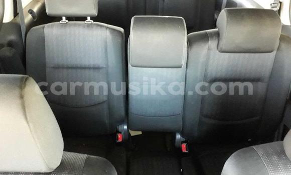 Tenga Tsaru Mazda 5 Chena Mota in Harare in Harare Tenga Tsaru Mazda 5 Chena Mota in Harare in Harare