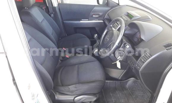 Tenga Tsaru Mazda 5 Chena Mota in Harare in Harare Tenga Tsaru Mazda 5 Chena Mota in Harare in Harare