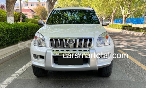 Nunua Ilio tumika Toyota Prado Nyeupe Gari ndani ya Chitungwiza nchini Harare Nunua Ilio tumika Toyota Prado Nyeupe Gari ndani ya Chitungwiza nchini Harare