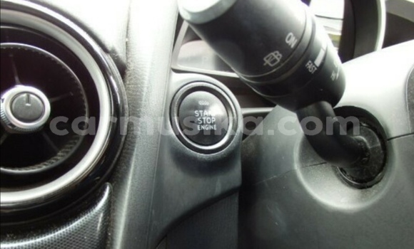 Acheter Occasion Voiture Mazda Demio Blanc à Beitbridge, Matabeleland South Acheter Occasion Voiture Mazda Demio Blanc à Beitbridge, Matabeleland South