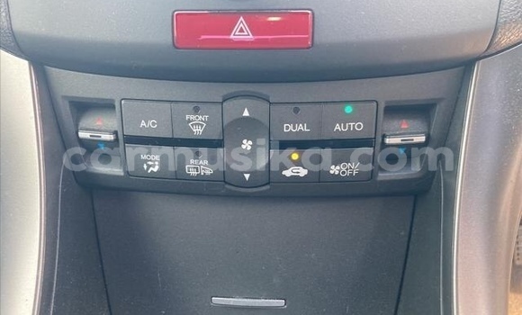 Acheter Occasion Voiture Honda Accord Blanc à Beitbridge, Matabeleland South Acheter Occasion Voiture Honda Accord Blanc à Beitbridge, Matabeleland South