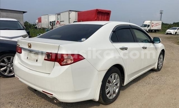 Acheter Occasion Voiture Honda Accord Blanc à Beitbridge, Matabeleland South Acheter Occasion Voiture Honda Accord Blanc à Beitbridge, Matabeleland South