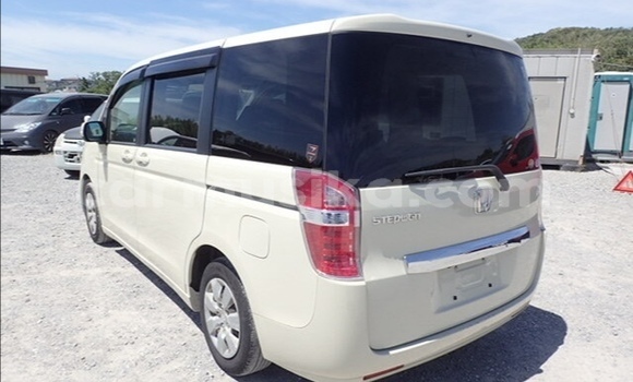 Buy Used Honda Stepwgn Other Car in Beitbridge in Matabeleland South Buy Used Honda Stepwgn Other Car in Beitbridge in Matabeleland South