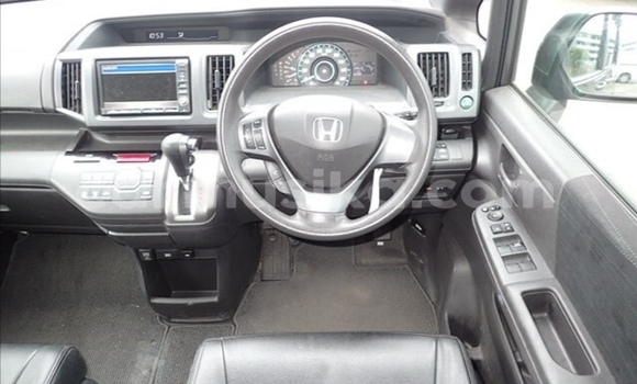 Acheter Occasion Voiture Honda Stepwgn Autre à Beitbridge, Matabeleland South Acheter Occasion Voiture Honda Stepwgn Autre à Beitbridge, Matabeleland South